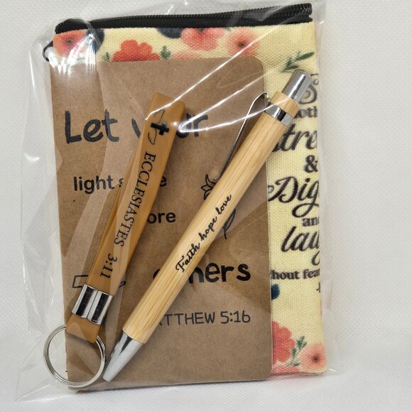 NEW INSPIRATIONAL FAITH CANVAS POUCH, NOTEPAD, PEN, BOOKMARK & KEYCHAIN GIFT SET - Picture 7 of 10
